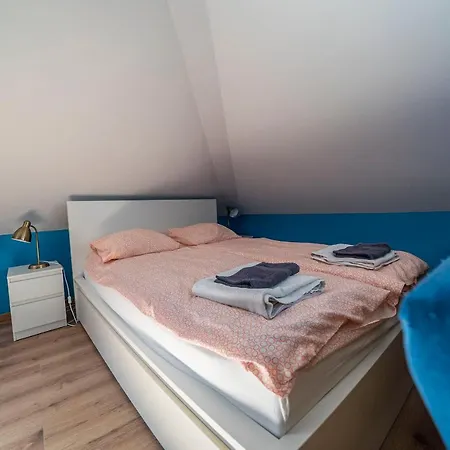 Pod Niebem * Юрата