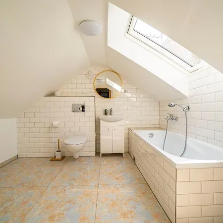 Pod Niebem Проживание в семье Юрата