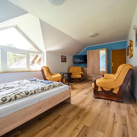 Проживание в семье Pod Niebem *